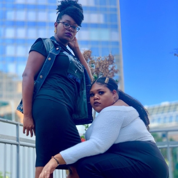 Meet your Posher, Closet Snobb - Picture 3 of 5